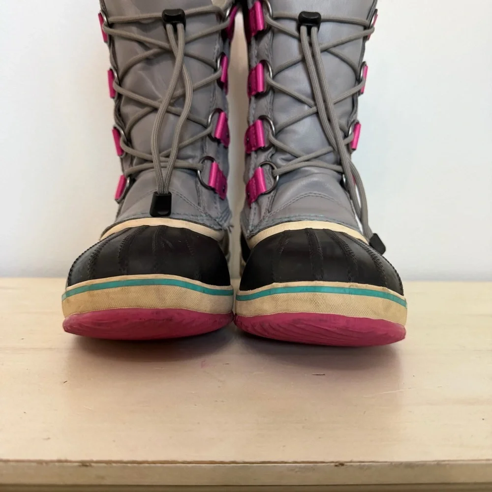 Sorel Grey/Pink Joan Of Artic Winter Boots